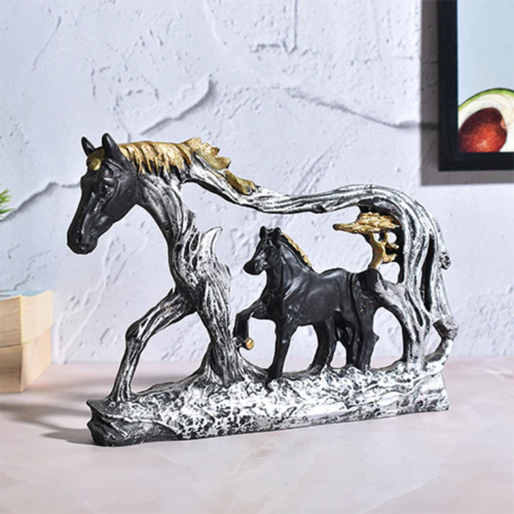 Resing Horse With Baby Showpiece