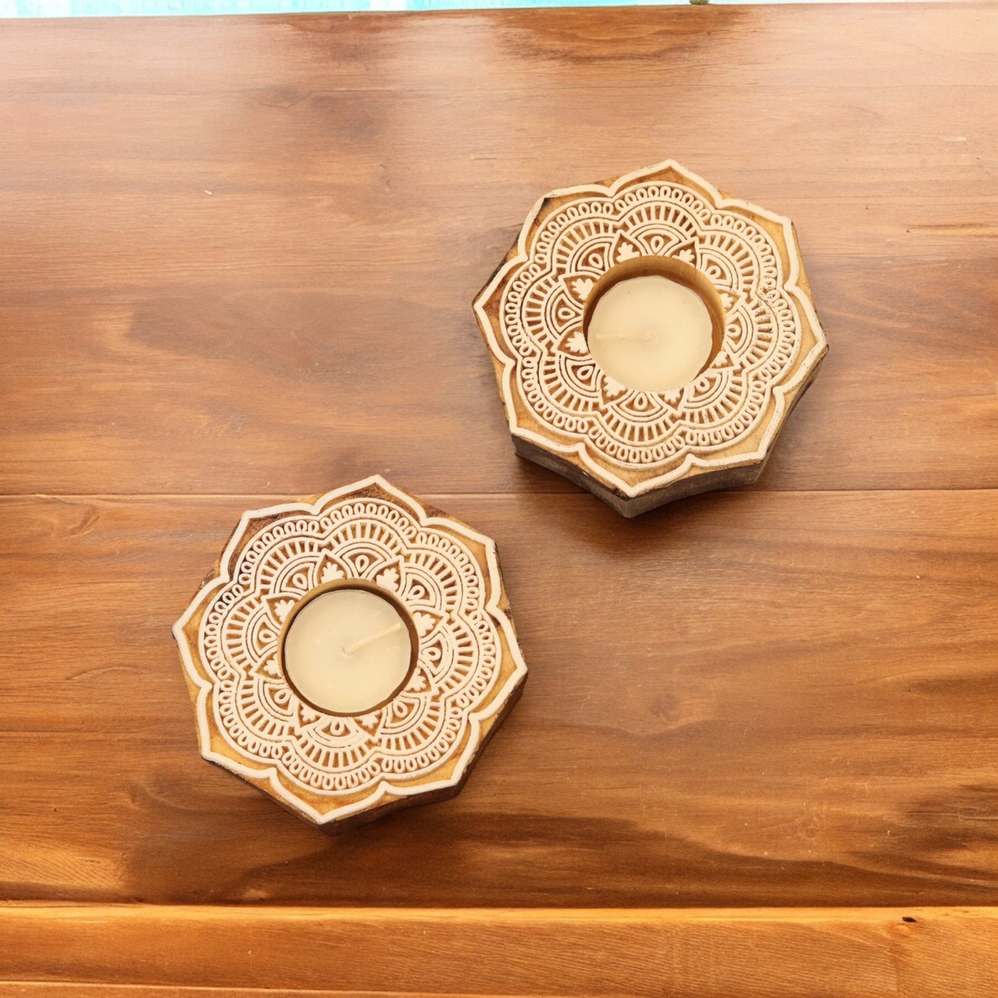 Wooden Tealight Candle Holders With Floral Motif Set of 2